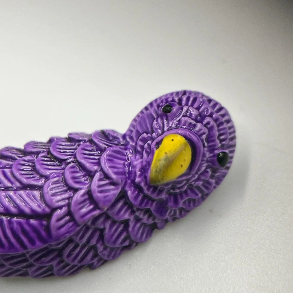 Vintage Purple & Yellow Enamel Classic Fashion Bird Parrot Figural Brooch Pin‎